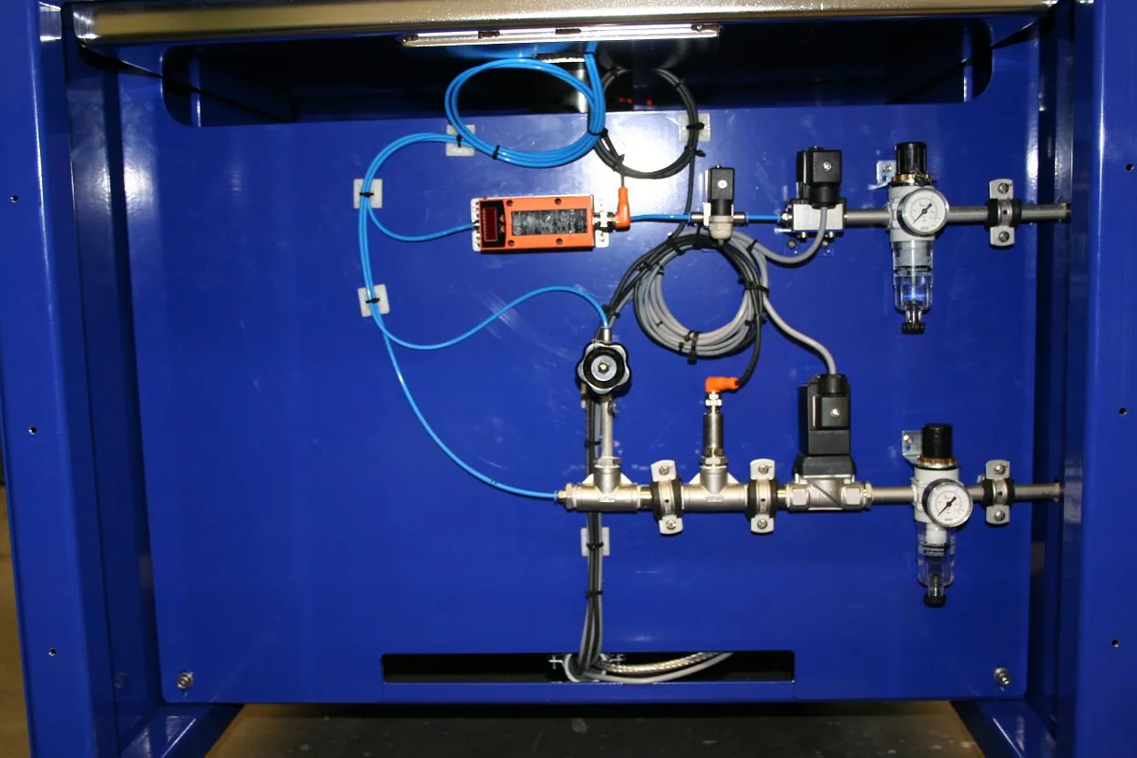 Pneumatik- und Hydraulikbaugruppe